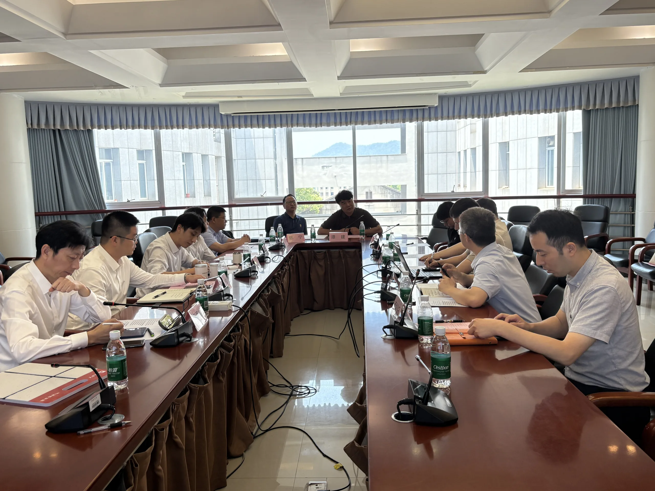 奥飞新材携手中建八局南方公司开展气凝胶技术专题交流 3 WechatIMG122 scaled